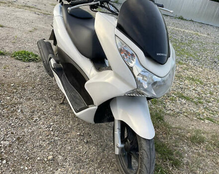 Синий Хонда PCX 125, объемом двигателя 0.12 л и пробегом 30 тыс. км за 2000 $, фото 8 на Automoto.ua