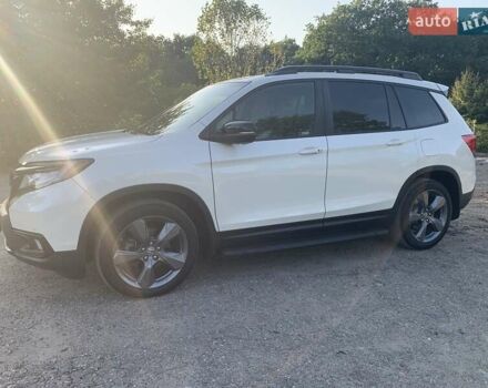 Белый Хонда Пасспорт, объемом двигателя 3.5 л и пробегом 45 тыс. км за 22999 $, фото 3 на Automoto.ua