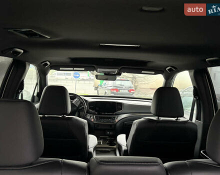 Белый Хонда Пасспорт, объемом двигателя 3.47 л и пробегом 50 тыс. км за 28000 $, фото 18 на Automoto.ua