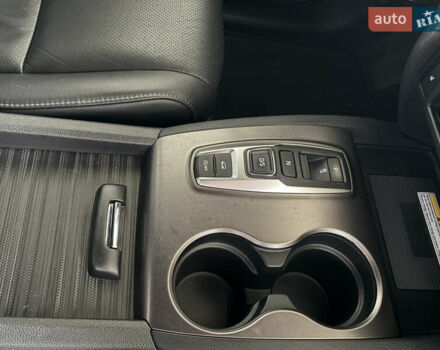 Белый Хонда Пасспорт, объемом двигателя 3.47 л и пробегом 50 тыс. км за 28000 $, фото 8 на Automoto.ua