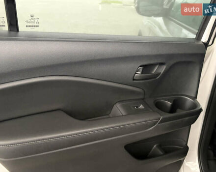 Белый Хонда Пасспорт, объемом двигателя 3.47 л и пробегом 50 тыс. км за 28000 $, фото 22 на Automoto.ua