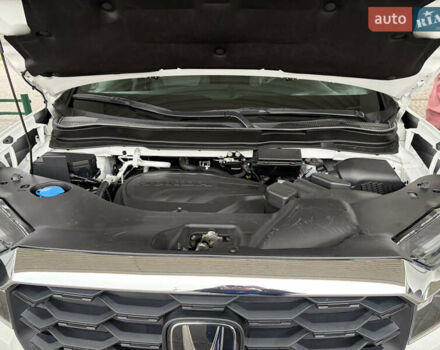 Белый Хонда Пасспорт, объемом двигателя 3.47 л и пробегом 50 тыс. км за 28000 $, фото 33 на Automoto.ua