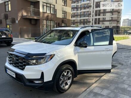 Хонда Пасспорт 2022 в Киеве на Automoto.ua Белый Хонда Пасспорт, объемом двигателя 3.47 л и пробегом 46 тыс. км за 28000 $, фото 1 на Automoto.ua