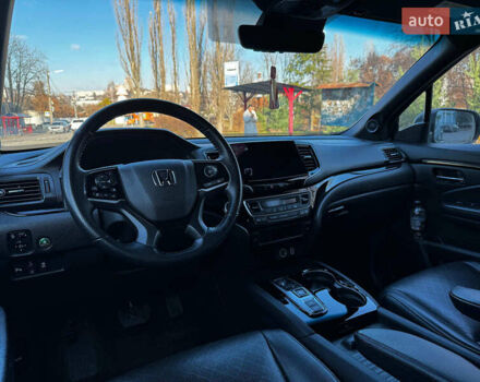 Черный Хонда Пасспорт, объемом двигателя 3.5 л и пробегом 159 тыс. км за 22490 $, фото 26 на Automoto.ua