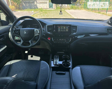 Черный Хонда Пасспорт, объемом двигателя 3.47 л и пробегом 90 тыс. км за 32000 $, фото 4 на Automoto.ua