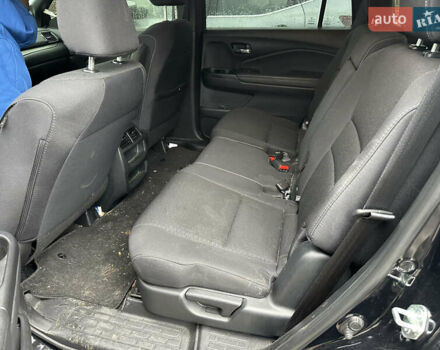 Черный Хонда Пасспорт, объемом двигателя 3.5 л и пробегом 113 тыс. км за 15700 $, фото 11 на Automoto.ua