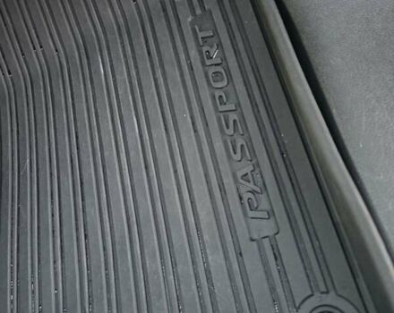 Красный Хонда Пасспорт, объемом двигателя 3.47 л и пробегом 87 тыс. км за 21999 $, фото 23 на Automoto.ua