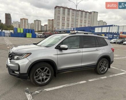 Серый Хонда Пасспорт, объемом двигателя 3.47 л и пробегом 57 тыс. км за 32000 $, фото 4 на Automoto.ua