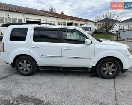 Белый Хонда Пилот, объемом двигателя 3.5 л и пробегом 288 тыс. км за 17530 $, фото 4 на Automoto.ua