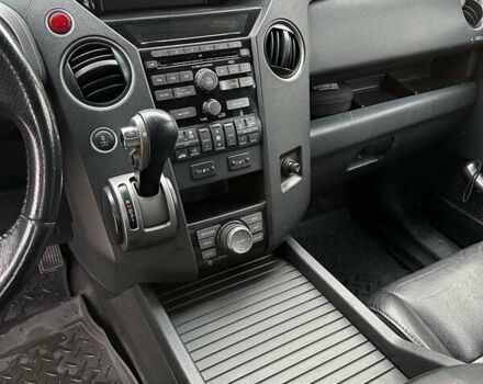 Белый Хонда Пилот, объемом двигателя 3.5 л и пробегом 288 тыс. км за 17530 $, фото 5 на Automoto.ua