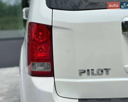 Хонда Пилот 2014 в Киеве на Automoto.ua Белый Хонда Пилот, объемом двигателя 3.5 л и пробегом 262 тыс. км за 12990 $, фото 12 на Automoto.ua