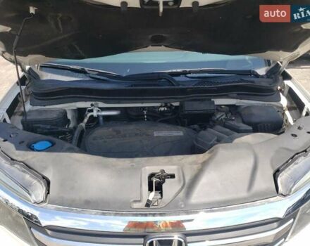 Хонда Пилот 2016 в Житомире на Automoto.ua Белый Хонда Пилот, объемом двигателя 3.47 л и пробегом 172 тыс. км за 4000 $, фото 11 на Automoto.ua