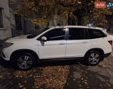 Белый Хонда Пилот, объемом двигателя 3.47 л и пробегом 273 тыс. км за 19700 $, фото 9 на Automoto.ua