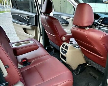 Білий Хонда Пілот, об'ємом двигуна 3.47 л та пробігом 120 тис. км за 18500 $, фото 11 на Automoto.ua