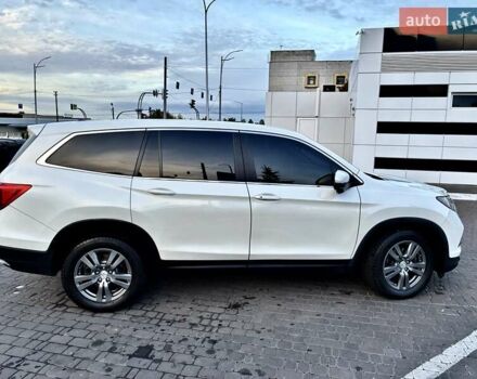 Білий Хонда Пілот, об'ємом двигуна 3.47 л та пробігом 120 тис. км за 18500 $, фото 3 на Automoto.ua