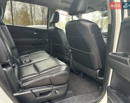 Хонда Пилот 2018 в Полтаве на Automoto.ua Белый Хонда Пилот, объемом двигателя 3.47 л и пробегом 190 тыс. км за 21500 $, фото 8 на Automoto.ua