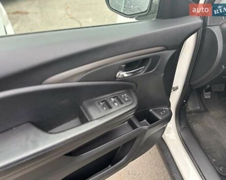 Білий Хонда Пілот, об'ємом двигуна 3.47 л та пробігом 190 тис. км за 20900 $, фото 16 на Automoto.ua