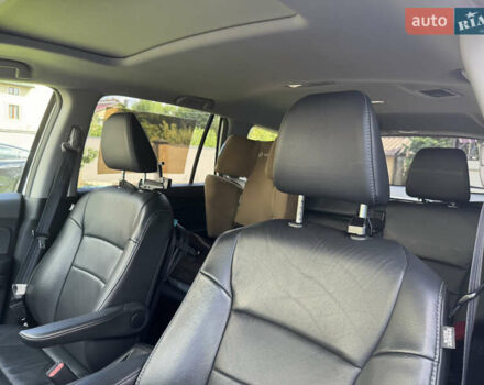 Белый Хонда Пилот, объемом двигателя 3.47 л и пробегом 86 тыс. км за 23600 $, фото 9 на Automoto.ua