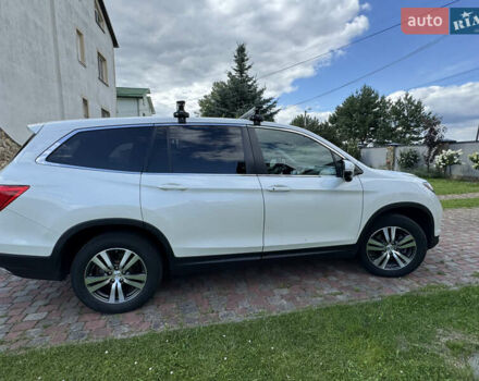 Белый Хонда Пилот, объемом двигателя 3.47 л и пробегом 86 тыс. км за 23600 $, фото 2 на Automoto.ua