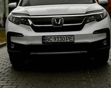 Белый Хонда Пилот, объемом двигателя 3.5 л и пробегом 20 тыс. км за 32000 $, фото 1 на Automoto.ua