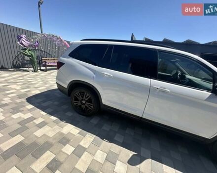 Білий Хонда Пілот, об'ємом двигуна 3.47 л та пробігом 51 тис. км за 34000 $, фото 102 на Automoto.ua