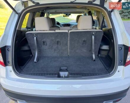 Белый Хонда Пилот, объемом двигателя 3.47 л и пробегом 151 тыс. км за 27000 $, фото 32 на Automoto.ua