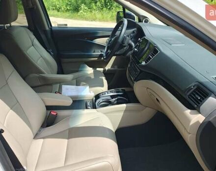 Білий Хонда Пілот, об'ємом двигуна 3.47 л та пробігом 86 тис. км за 31200 $, фото 4 на Automoto.ua