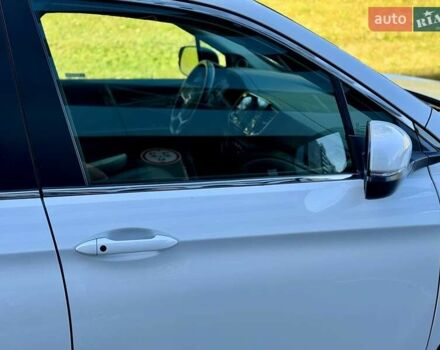 Белый Хонда Пилот, объемом двигателя 3.47 л и пробегом 151 тыс. км за 27000 $, фото 16 на Automoto.ua