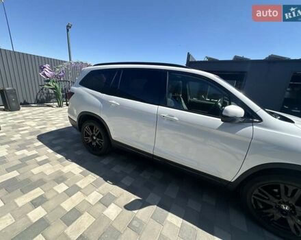Білий Хонда Пілот, об'ємом двигуна 3.47 л та пробігом 51 тис. км за 34000 $, фото 100 на Automoto.ua