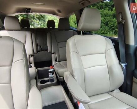 Білий Хонда Пілот, об'ємом двигуна 3.47 л та пробігом 86 тис. км за 31200 $, фото 6 на Automoto.ua