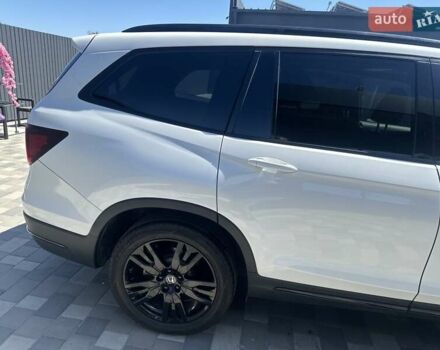 Білий Хонда Пілот, об'ємом двигуна 3.47 л та пробігом 51 тис. км за 34000 $, фото 32 на Automoto.ua