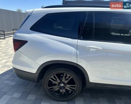 Білий Хонда Пілот, об'ємом двигуна 3.47 л та пробігом 51 тис. км за 34000 $, фото 33 на Automoto.ua