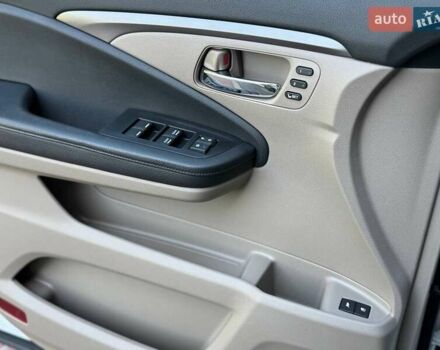 Белый Хонда Пилот, объемом двигателя 3.47 л и пробегом 151 тыс. км за 27000 $, фото 18 на Automoto.ua