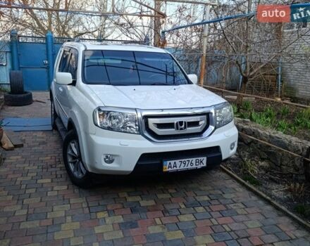 Белый Хонда Пилот, объемом двигателя 3.5 л и пробегом 220 тыс. км за 15000 $, фото 1 на Automoto.ua