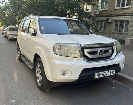 Білий Хонда Пілот, об'ємом двигуна 0 л та пробігом 121 тис. км за 15000 $, фото 1 на Automoto.ua