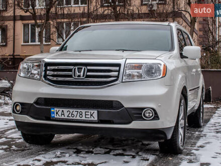 Белый Хонда Пилот, объемом двигателя 3.47 л и пробегом 220 тыс. км за 15200 $, фото 1 на Automoto.ua