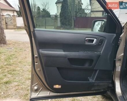 Бежевий Хонда Пілот, об'ємом двигуна 3.5 л та пробігом 216 тис. км за 13000 $, фото 32 на Automoto.ua