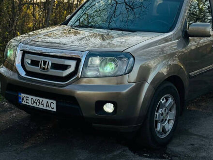Хонда Пілот 2009 у Новомосковске на Automoto.ua Бежевий Хонда Пілот, об'ємом двигуна 3.47 л та пробігом 366 тис. км за 11000 $, фото 1 на Automoto.ua