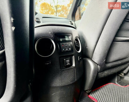 Чорний Хонда Пілот, об'ємом двигуна 3.5 л та пробігом 201 тис. км за 11999 $, фото 52 на Automoto.ua
