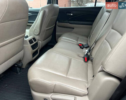 Красный Хонда Пилот, объемом двигателя 3.47 л и пробегом 179 тыс. км за 19999 $, фото 14 на Automoto.ua