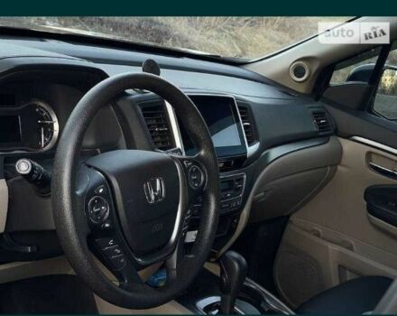 Красный Хонда Пилот, объемом двигателя 0 л и пробегом 180 тыс. км за 23400 $, фото 5 на Automoto.ua