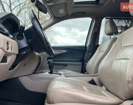 Красный Хонда Пилот, объемом двигателя 3.47 л и пробегом 246 тыс. км за 17300 $, фото 8 на Automoto.ua