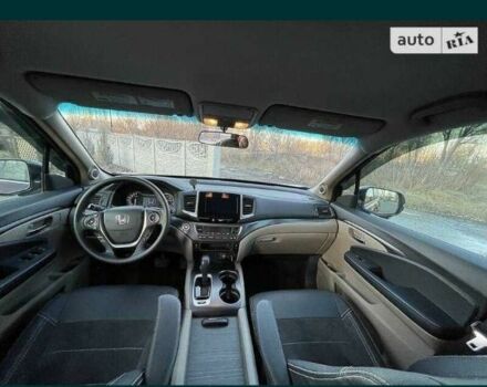 Красный Хонда Пилот, объемом двигателя 0 л и пробегом 180 тыс. км за 23400 $, фото 2 на Automoto.ua