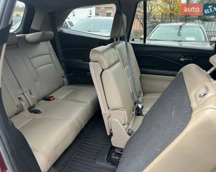 Красный Хонда Пилот, объемом двигателя 3.47 л и пробегом 179 тыс. км за 19999 $, фото 16 на Automoto.ua