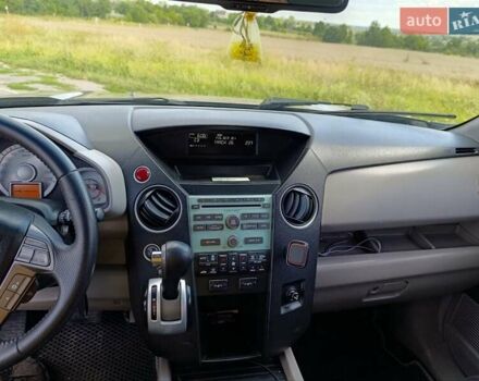 Сірий Хонда Пілот, об'ємом двигуна 3.49 л та пробігом 207 тис. км за 11500 $, фото 12 на Automoto.ua