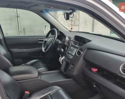 Серый Хонда Пилот, объемом двигателя 3.5 л и пробегом 250 тыс. км за 12000 $, фото 13 на Automoto.ua