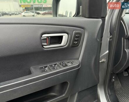 Серый Хонда Пилот, объемом двигателя 3.47 л и пробегом 258 тыс. км за 9900 $, фото 14 на Automoto.ua