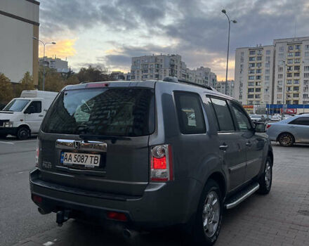 Хонда Пилот 2008 в Вишневом на Automoto.ua Серый Хонда Пилот, объемом двигателя 3.5 л и пробегом 183 тыс. км за 10800 $, фото 4 на Automoto.ua