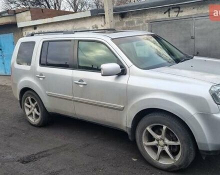 Серый Хонда Пилот, объемом двигателя 3.5 л и пробегом 250 тыс. км за 12000 $, фото 4 на Automoto.ua