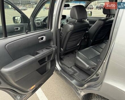 Серый Хонда Пилот, объемом двигателя 3.47 л и пробегом 258 тыс. км за 9900 $, фото 19 на Automoto.ua